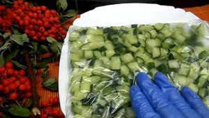Огурцы-заготовим правильно на зиму-для окрошки и салата(быстро,просто,удобно)