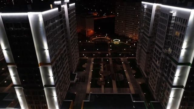 Вечернее освещение в ЖК "Квартет".