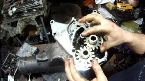 Проверка масляного насоса двигателя Volvo D12/FH12.