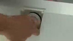 Установка необычного перелива для Squaro Edge 12 от Villeroy & Boch