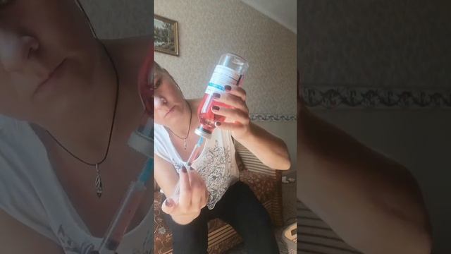 Прививка от Марека#авивакМарек#привикацыплятам#внутремышечнаяпрививкацыплятам#вакцинацияцыплят#куры смотреть онлайн