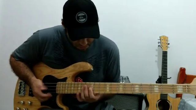 Naldo Bass (Riff 3) смотреть онлайн
