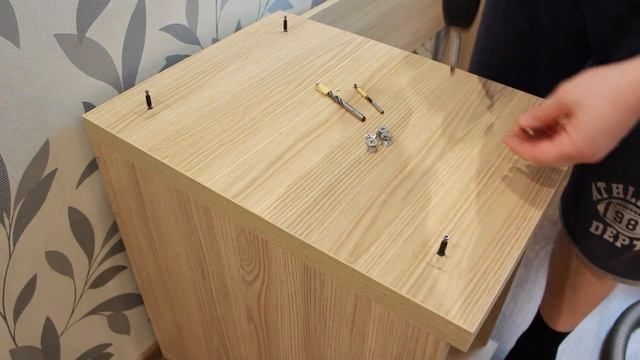 Письменный стол своими руками. Все этапы сборки. смотреть онлайн