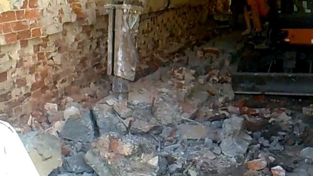 Гидромолот на HITACHI ZAXIS 27-U2 смотреть онлайн