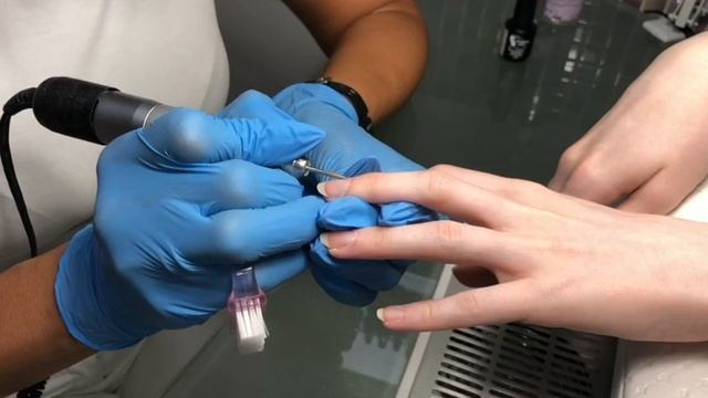 OLA - сеть салонов красоты №1 Аппаратный маникюр. Мастер О.Авдеева смотреть онлайн