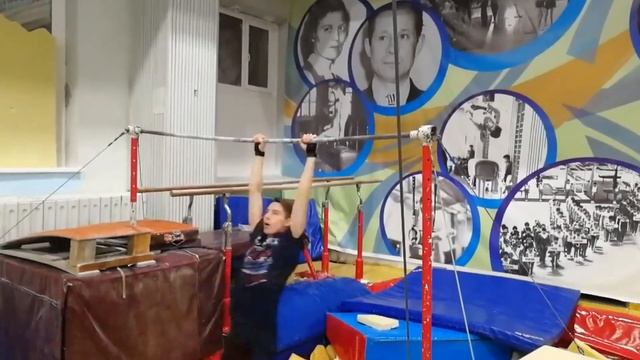 ПЕРВОЕ ВИДЕО НА КАНАЛЕ! СДЕЛАЛ 540 НА ТУРНИКЕ? смотреть онлайн