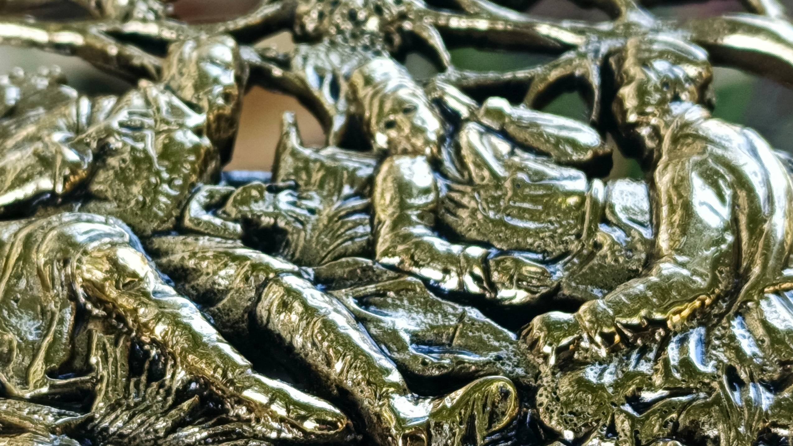 Литье-накладка «ОХОТНИКИ на ПРИВАЛЕ», художественное литье (латунь), Народные украшения