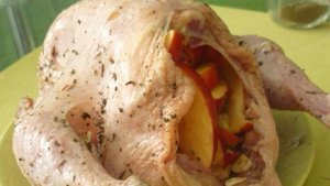 Курица с яблоками в мультиварке