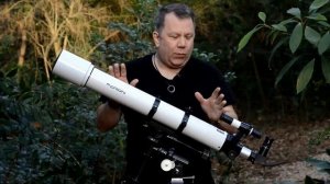 Review of the Orion Astroview 90mm refractor telescope, my favorite beginner telescope!