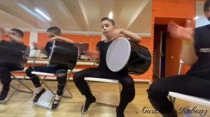 Барабаншики ансамбля Кавказ