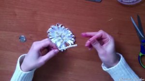 Брошь Перышко из атласных лент, бисера и бусин. Мастер класс. Brooch Feather of satin ribbon канзаш