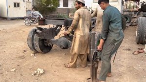 When 20 Ton weight completely Damaged the frame of Hino truck in the middle of the road part1