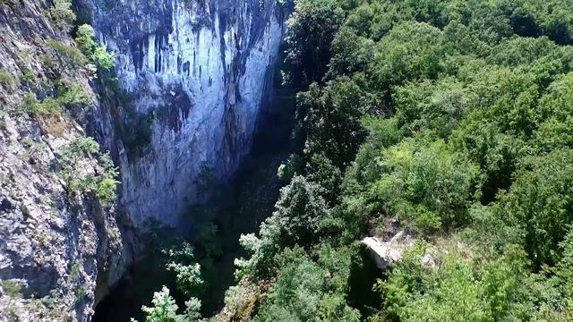 СКАЛНО КАТЕРЕНЕ / ROCK CLIMBING