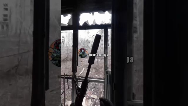 украинские боевики попадают под раздачу "вагнеровского сапога" (СПГ-9). смотреть онлайн