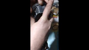 одеваем поршневые кольца