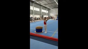Выполнение 1-го юношеского разряда по спортивной гимнастике. Никита 9 лет.