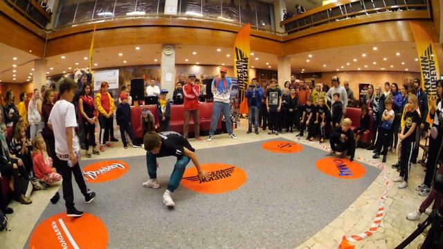 final bboy Lil Kirill vs Kesl - 1x1 breakdance - Победа Жизни 2019 смотреть онлайн