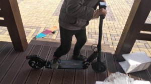 Распаковка электросамоката.