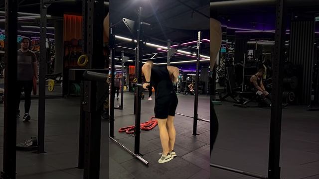 ?МОИ СИЛОВЫЕ?! БРУСЬЯ ЗА 30 секунд смотреть онлайн