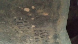 посторонний звук при движении на маленьких неровностях, треск в районе колеса гольф 4