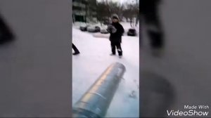 ШКОЛЬНИК ИЗВИНЯЕТСЯ НА КОЛЕНЯХ!!!