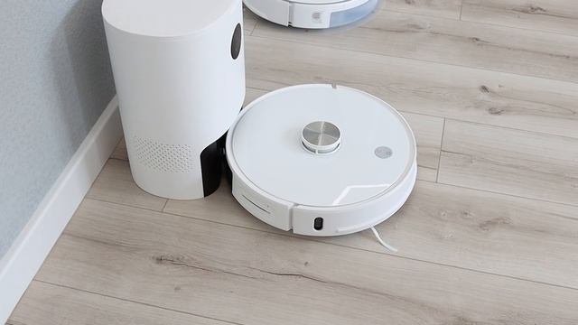 Xiaomi пошла ЖАРА! Новый робот пылесос с базой самоочистки IMILAB V1 с Aliexpress смотреть онлайн