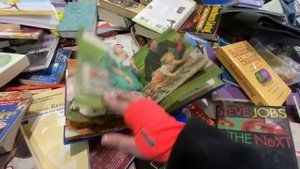 США ?? СВАЛКА БАРАХОЛКА НАШЛА КОРОБОЧКУ, А ОНА ПРОДАЕТСЯ.ПОХОД В СЕКОНДХЕНД АНТИКВАРИАТ ФАРФОР САША