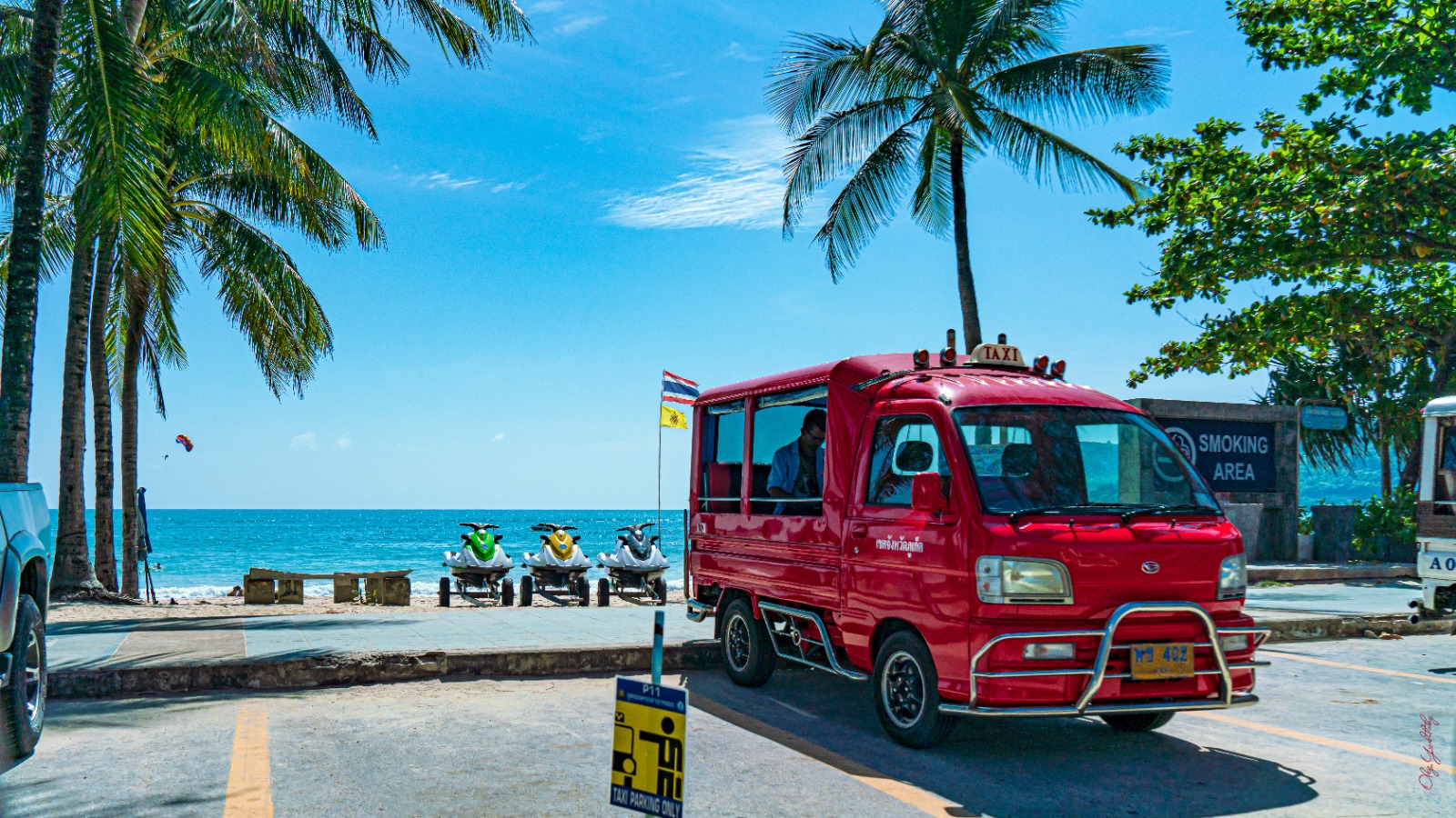 Патонг жив! Patong Beach, Phuket Thailand - 19 March 2021