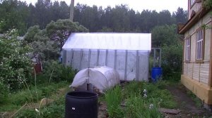 Перекрытие покрытия стекло теплицы на поликарбонат, после града.