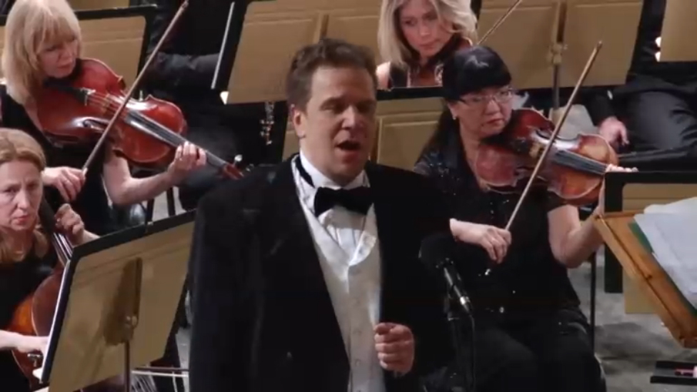  Dmitry Galikhin and Yroslavl Academic Governor`s Symphonic "Parlami d'amore Mariù"