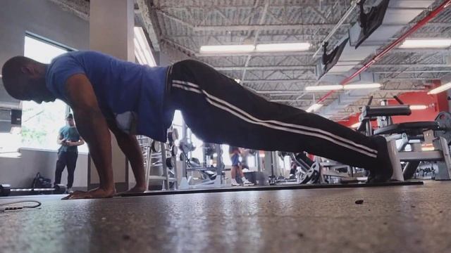 #pushupchallenge #50pushups #bodyweighttraining THE ROAD TO 50 PUSH-UPS