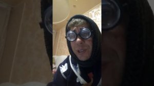 Санитарка Клава поёт песню Джо Дассена "Летэ индьен"