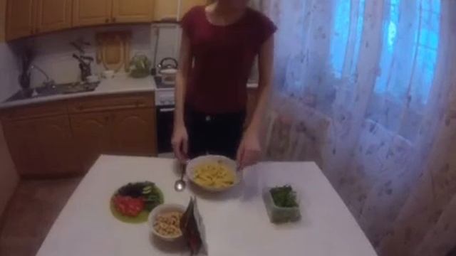 Салат с макаронами, маслинами, фасолью смотреть онлайн