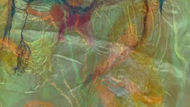 Валям палантины на шелке. Рисуем шерстью.