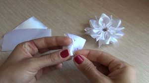 Бантики из атласной ленты 5 см. Канзаши. Мастер-класс