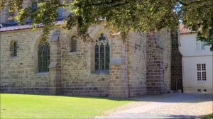 Двор замка Коппенберг