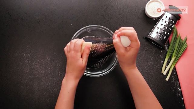 Как приготовить мясные рулетики, вкуснее чем любой профессиональный повар| Appetitno.TV смотреть онлайн