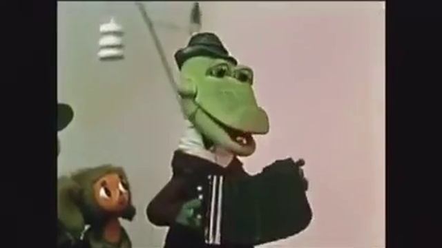 Оптимистическая песенка крокодила Гены Внимание, много мата смотреть онлайн