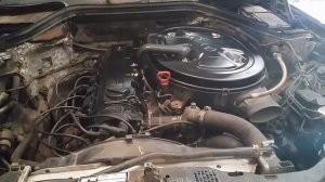 Ура! Он завёлся!!! Двигатель мерседес М103  3.0л.