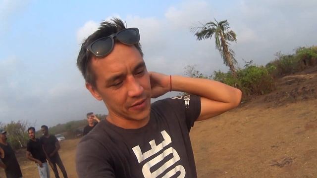GOA 2021 Гоа Индия покатали девочек и узнали зачем построили гоночную трасу на горе....