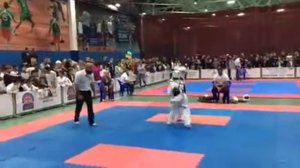 Бой Киокушинкай Карате.Ермоленко Кирилл.Мальчики 8-9 лет