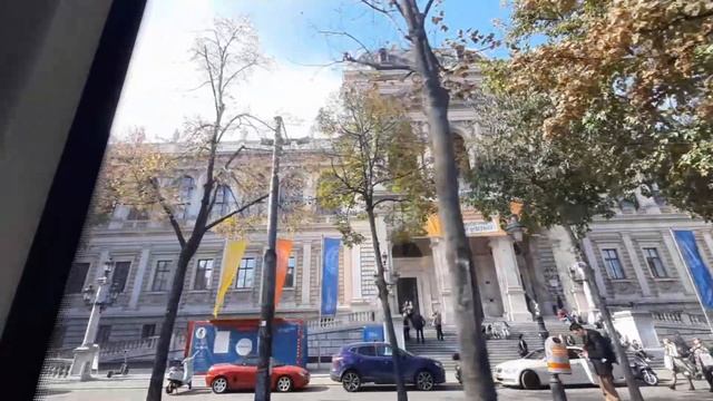 Camelotels & Airbnb. Дом Хундертвассера. Кафе Aida. Церковь Миноритов. смотреть онлайн