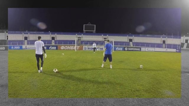 ФК Оренбург провёл тренировку в Астрахани смотреть онлайн