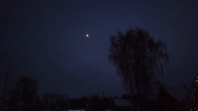 Зимняя прогулка по вечерней деревне. смотреть онлайн