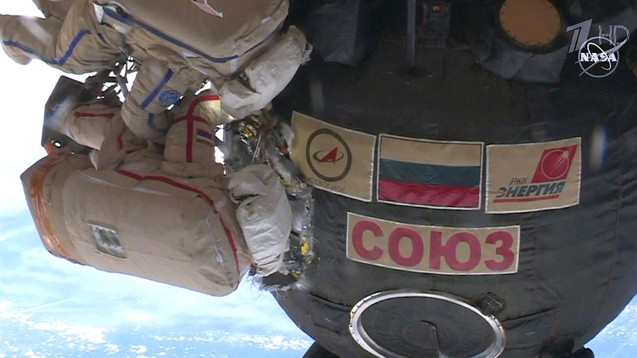 Уникальная операция в открытом космосе продолжалась почти восемь часов