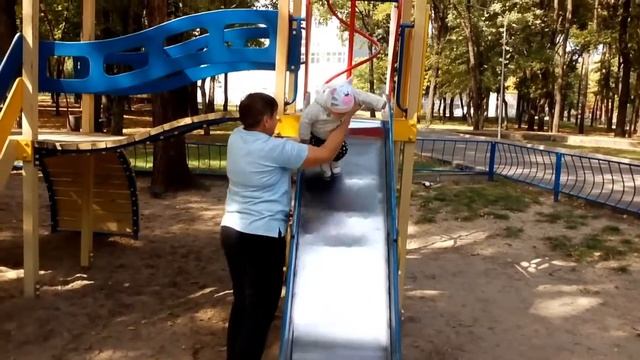 Гуляем в парке.Хороший осенний денёк. смотреть онлайн