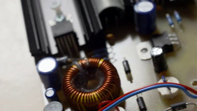 AMOS смотреть онлайн