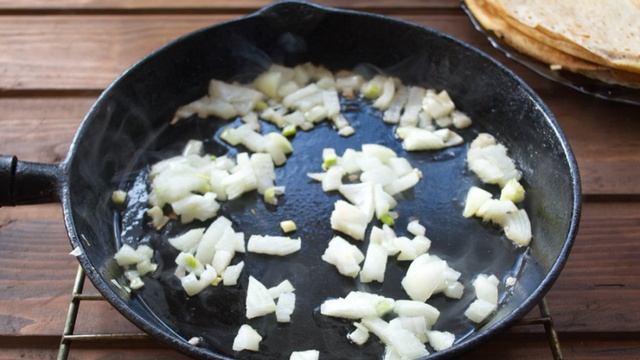Фаршированные блины с мясом