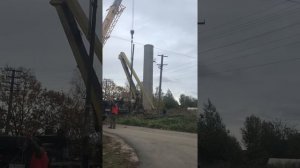 Демонтаж краном опоры ЛЭП