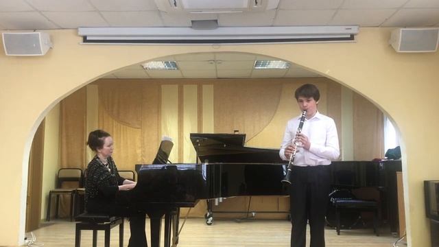 Л. Бетховен - Сонатина (исп. Медведев Георгий, концертмейстер Круглова Юлия Вадимовна) смотреть онлайн